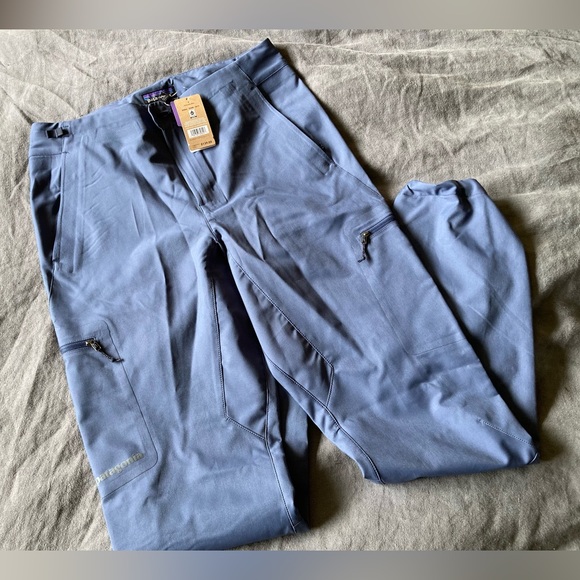 Women’s Patagonia hiking pants - Picture 1 of 2